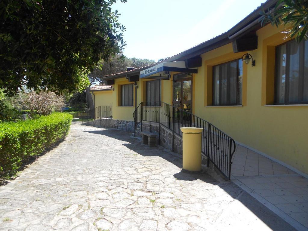 Hotel Fortezza Arborea Kültér fotó